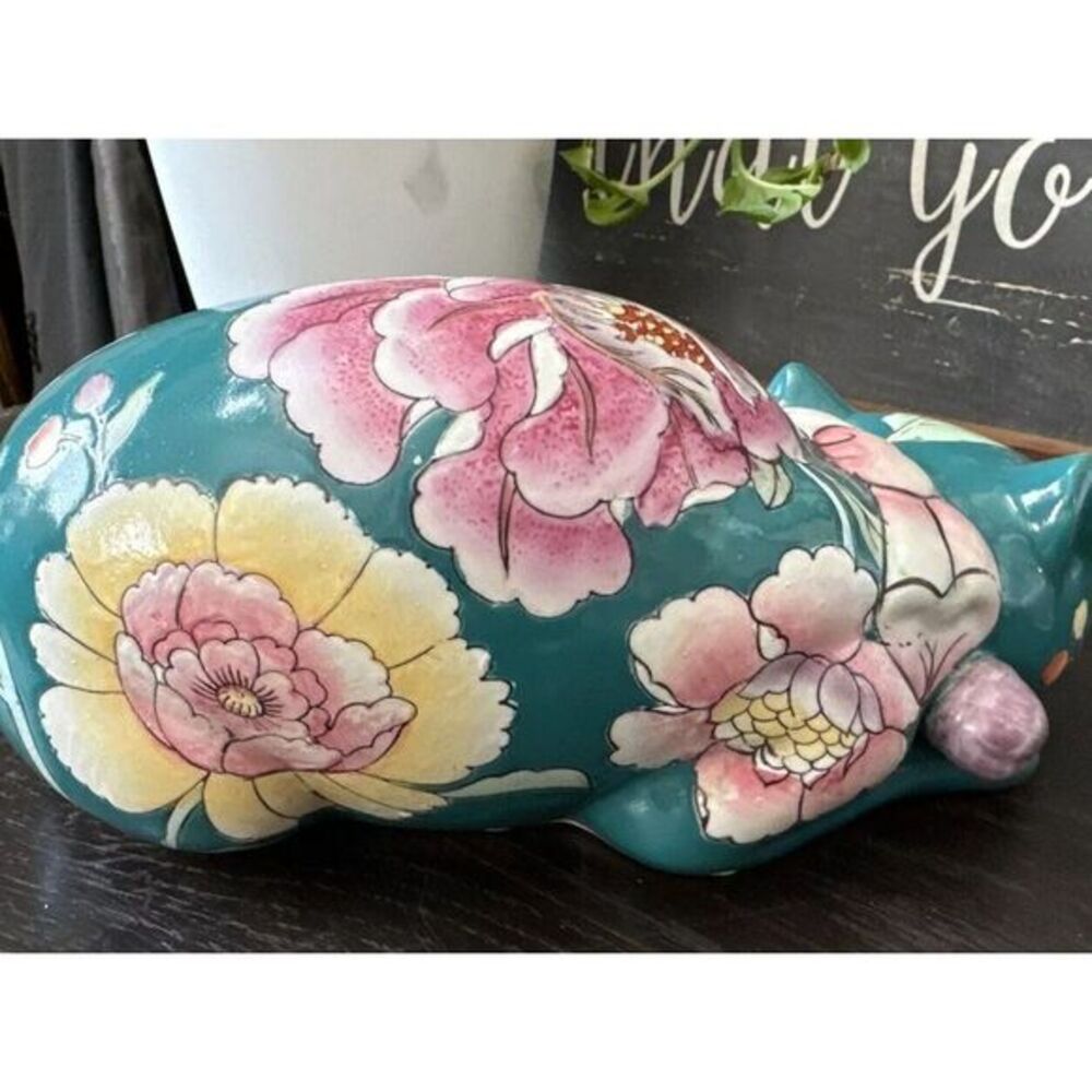 Sleeping‎ Floral Cat - Picture 4 of 6